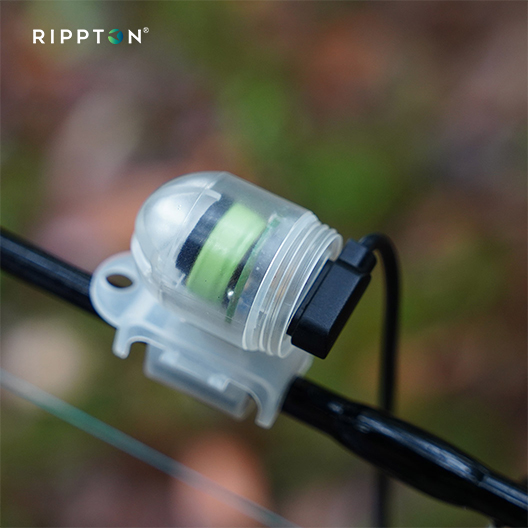 High-quality carp fishing bobbin set with easy attachment for bite alarms