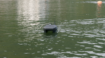 CatchX Black Samurai Bait Boat  Rippton Smart RC Fishing Bait Boat with  GPS Autopilot - Rippton