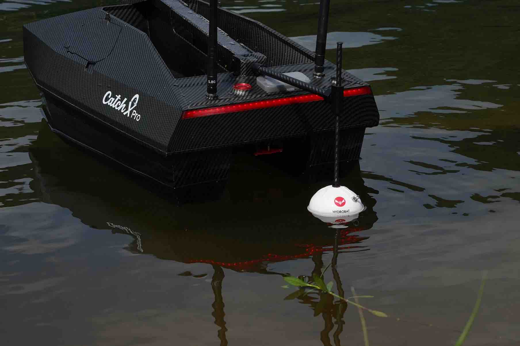 bait boat with fish finder